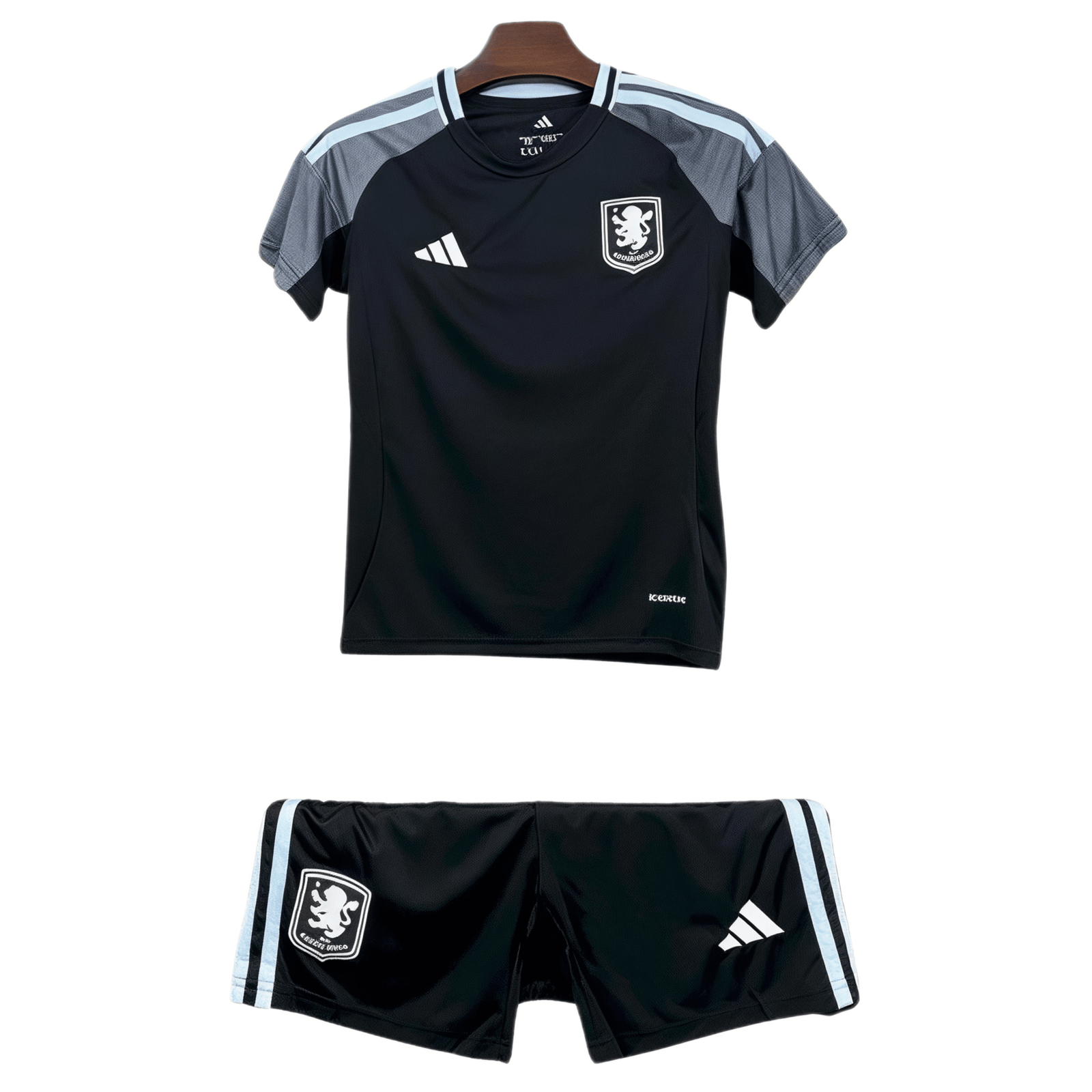 Conjunto Niño Aston Villa 2025/26